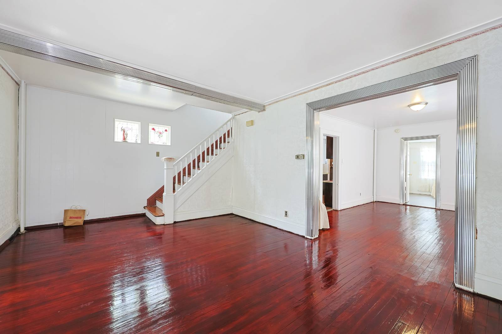 #55 photo, 195-12 McLaughlin Ave, クイーンズ区 Holliswood , NY 11423