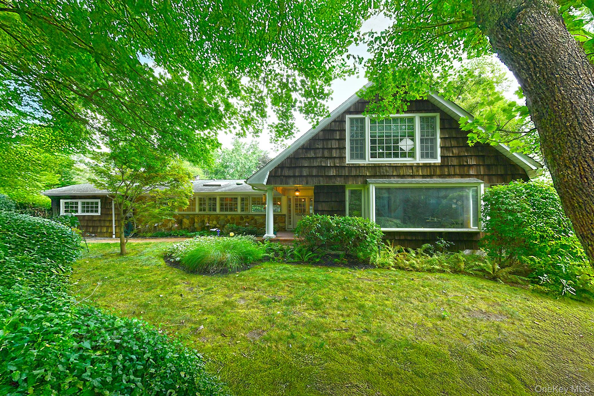 #1 photo, 21 W Mall Drive, 東長島 亨廷顿 Huntington , NY 11743