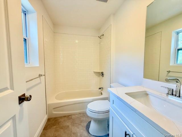 #16 photo, 120 River Road, Shirley , NY 11967