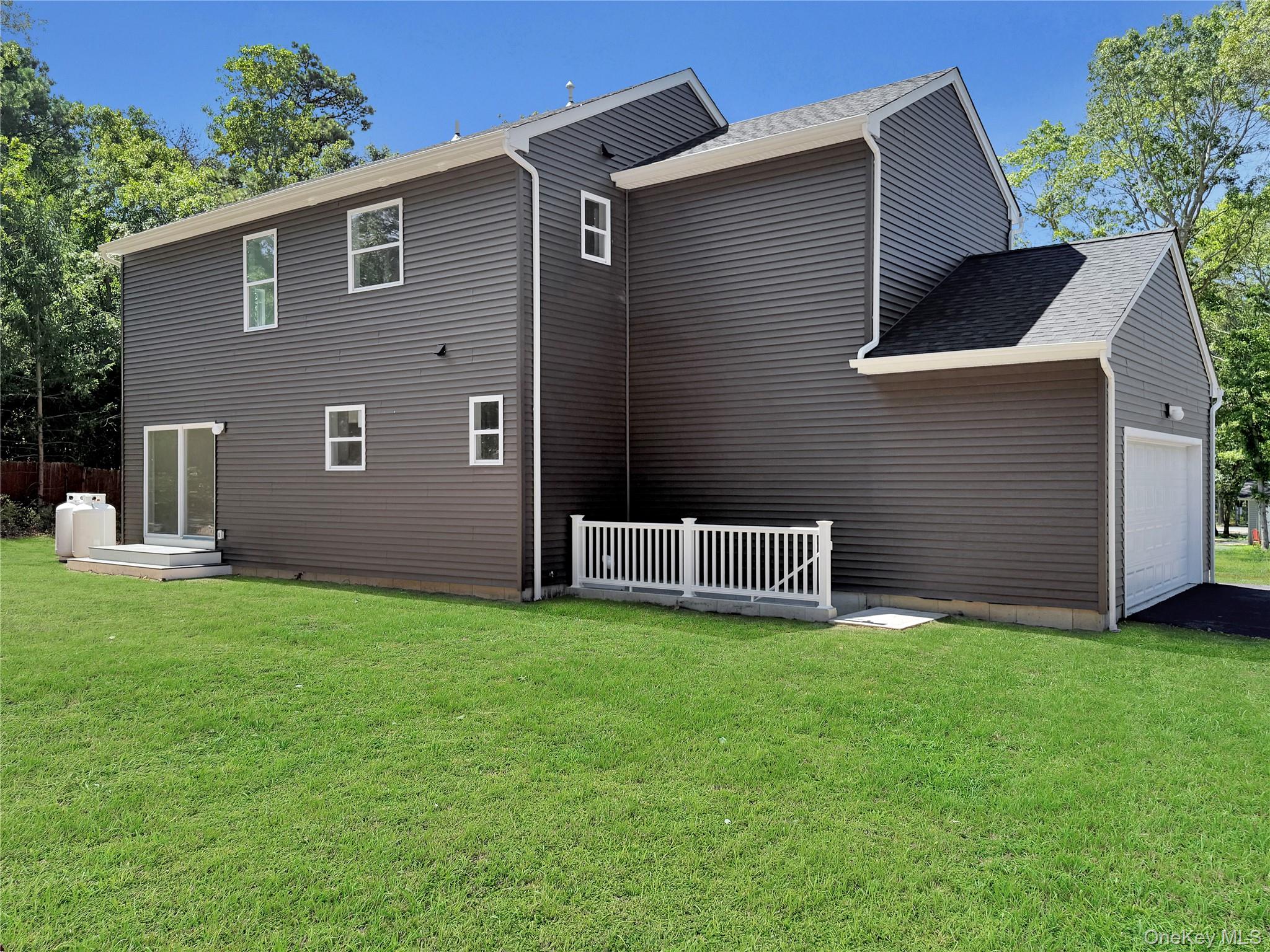 #5 photo, 120 River Road, Shirley , NY 11967