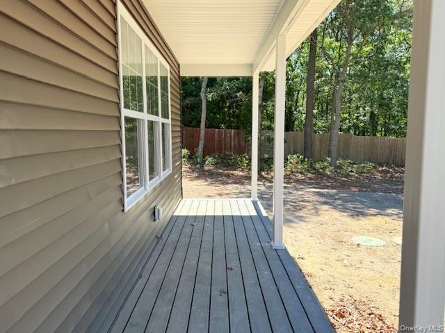 #7 photo, 120 River Road, Shirley , NY 11967