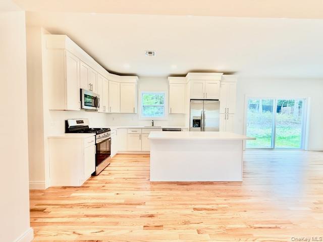 #9 photo, 120 River Road, Shirley , NY 11967