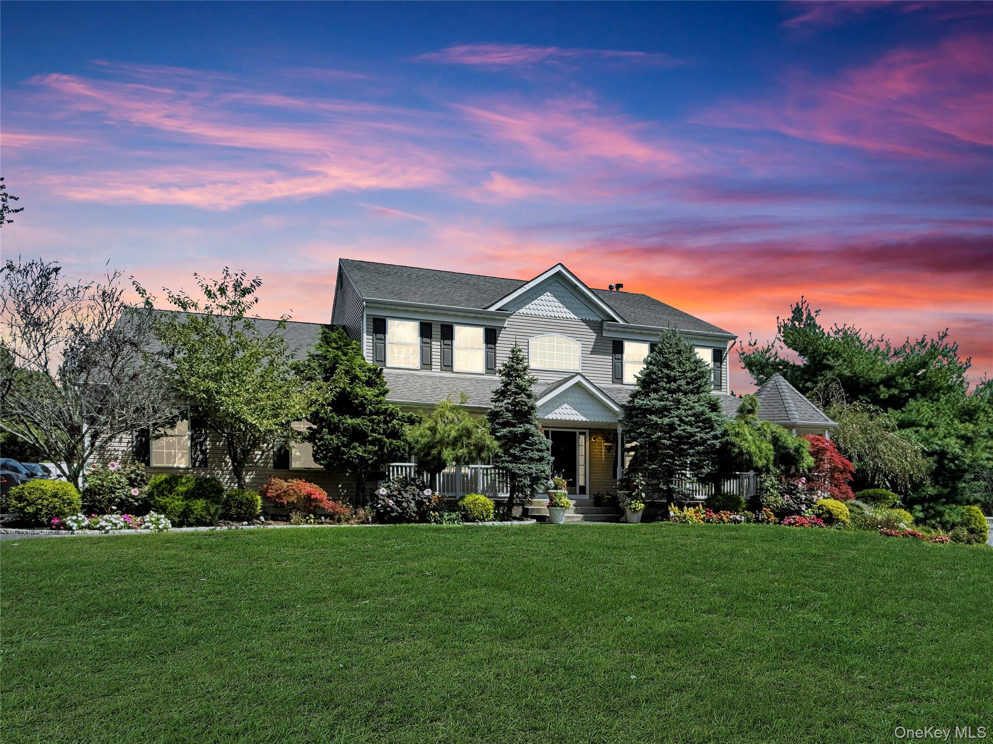 #2 photo, 36 Ashley Circle, サフォーク郡 Manorville , NY 11949