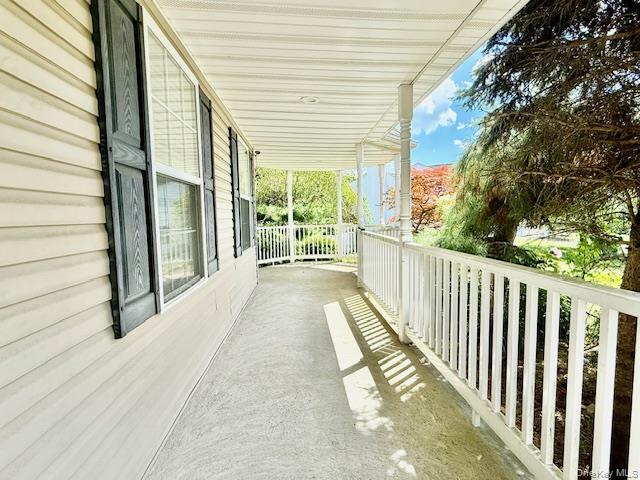 #6 photo, 36 Ashley Circle, サフォーク郡 Manorville , NY 11949