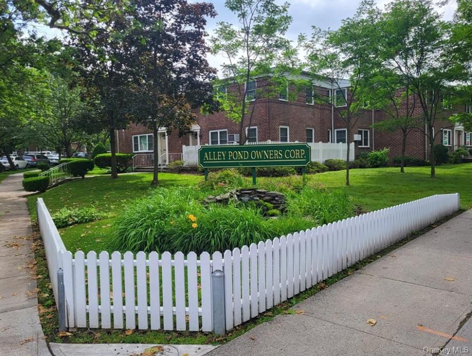 #2 photo, 230-06 Kingsbury Avenue, クイーンズ区 Oakland Gardens , NY 11364