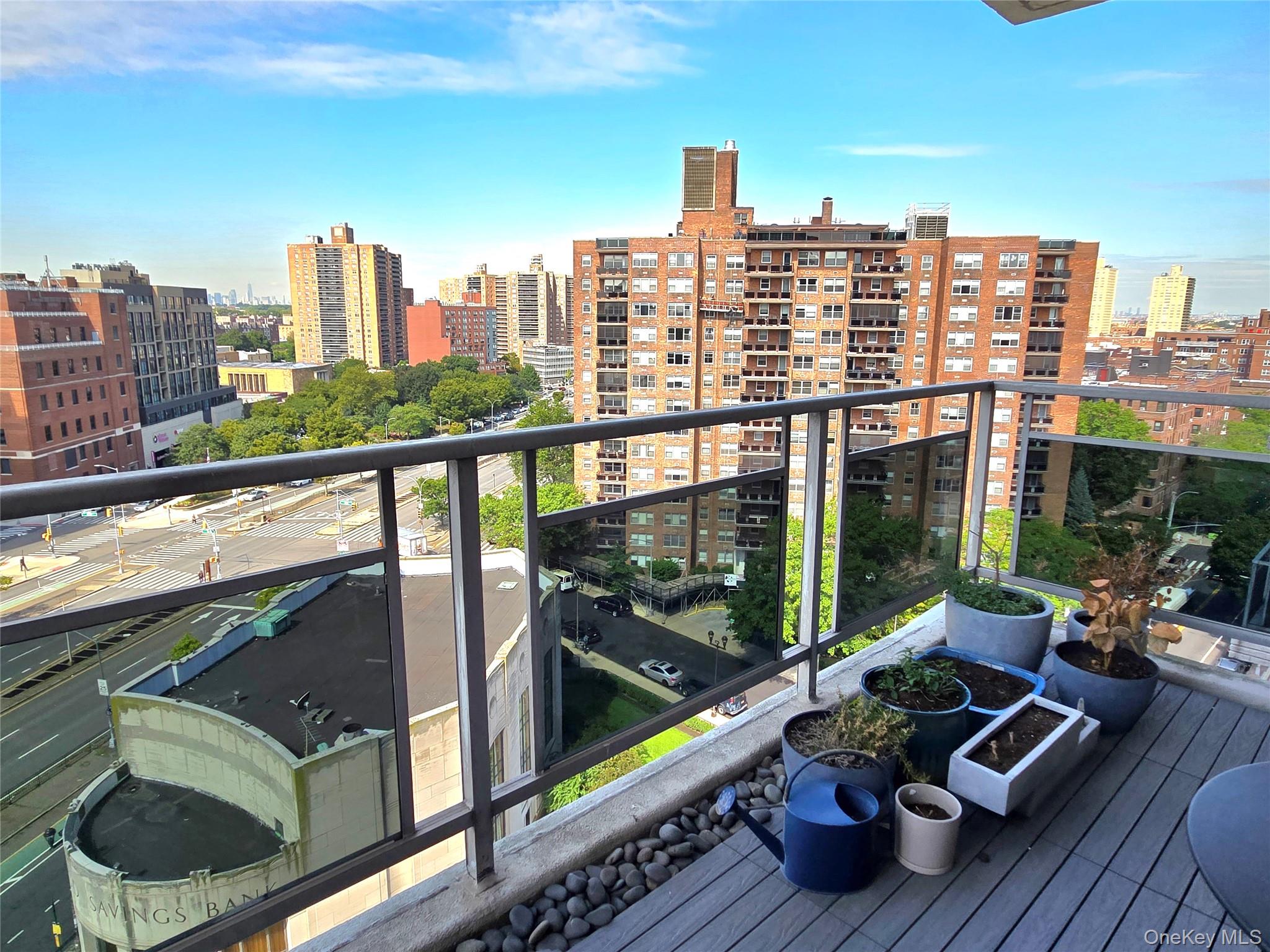 #17 photo, 70-31 108th Street, クイーンズ区 Forest Hills , NY 11375