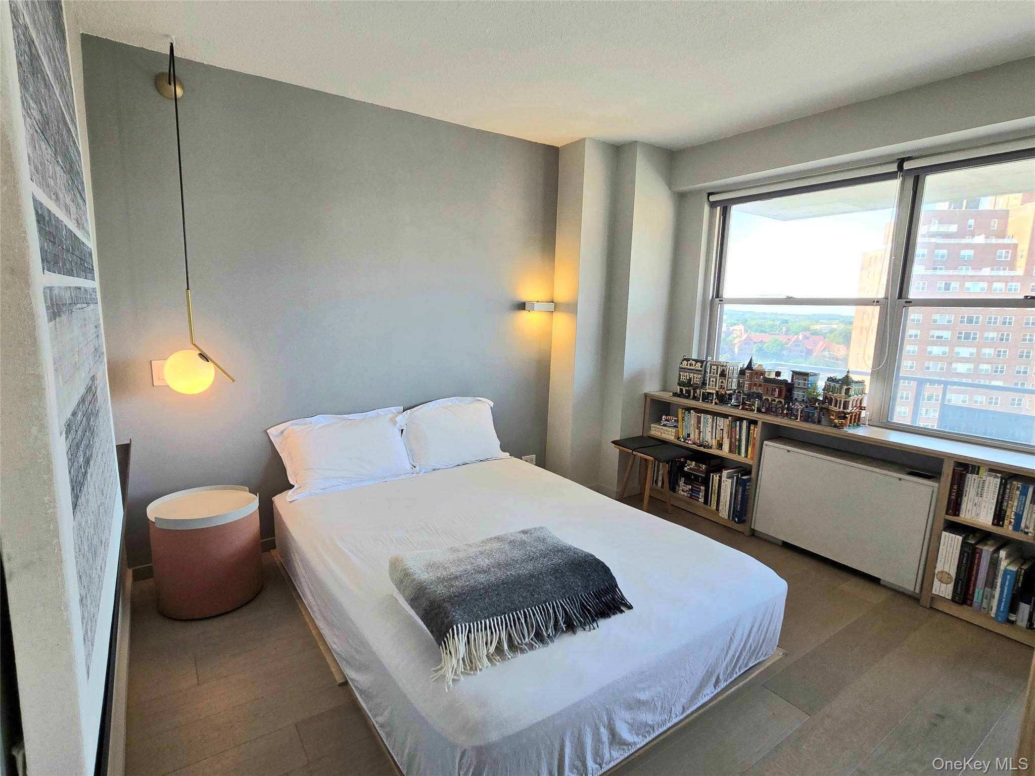 #9 photo, 70-31 108th Street, クイーンズ区 Forest Hills , NY 11375