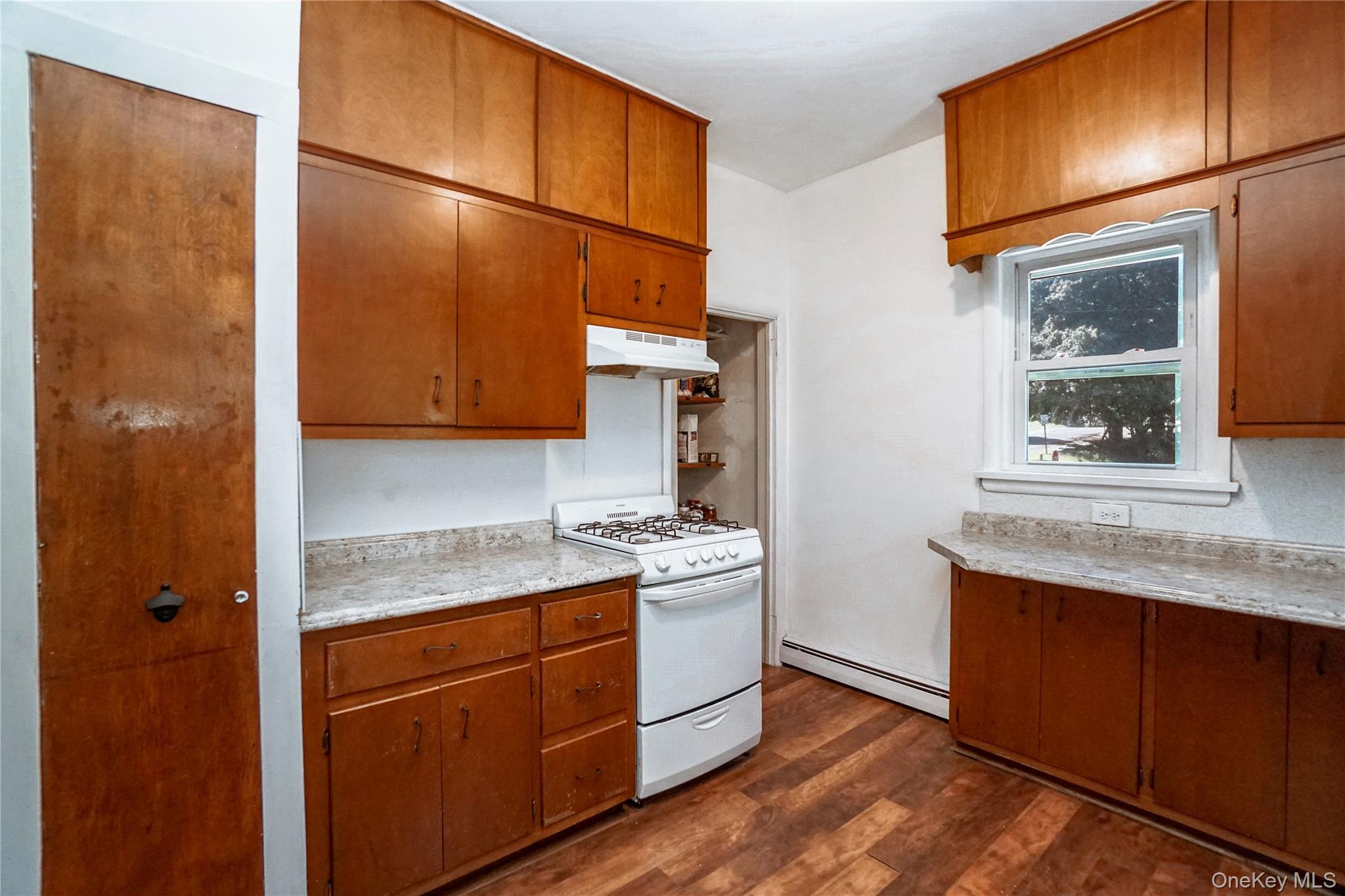 #8 photo, 44 Cedar Avenue, New Windsor , NY 12553