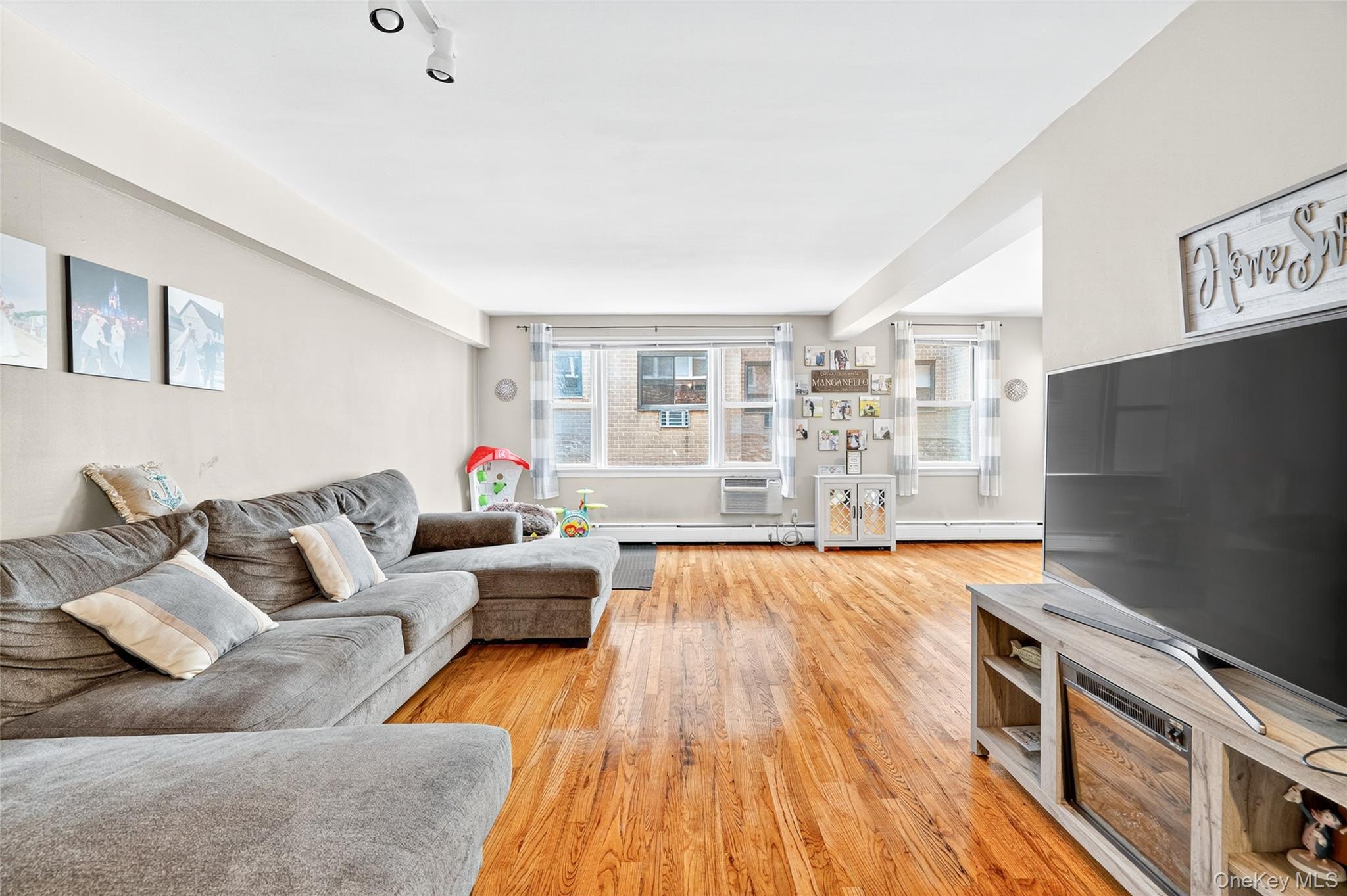 #13 photo, 120 E Hartsdale Avenue, Hartsdale , NY 10530