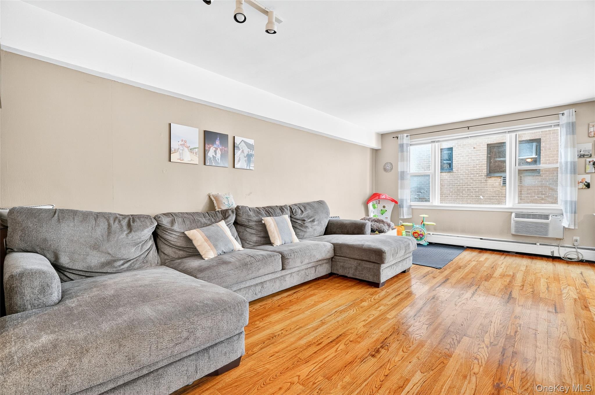 #14 photo, 120 E Hartsdale Avenue, Hartsdale , NY 10530