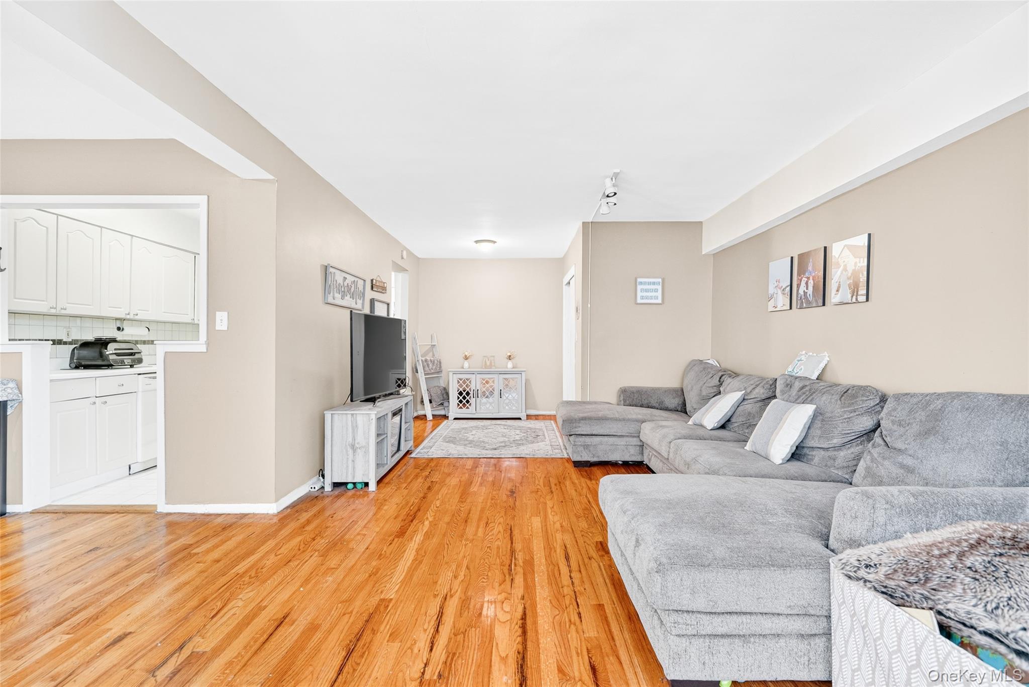 #15 photo, 120 E Hartsdale Avenue, Hartsdale , NY 10530