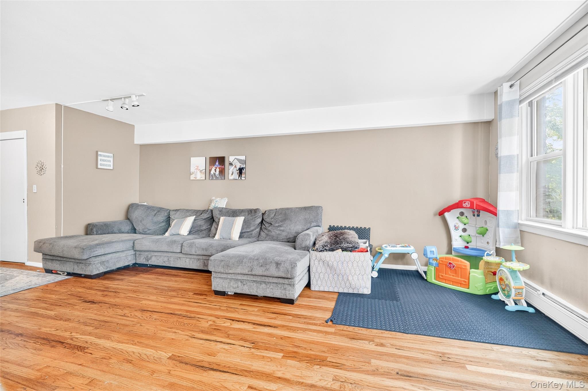 #18 photo, 120 E Hartsdale Avenue, Hartsdale , NY 10530