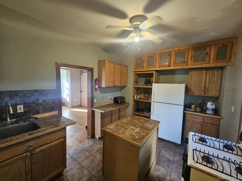 #14 photo, 9 Genung Street, Middletown , NY 10940