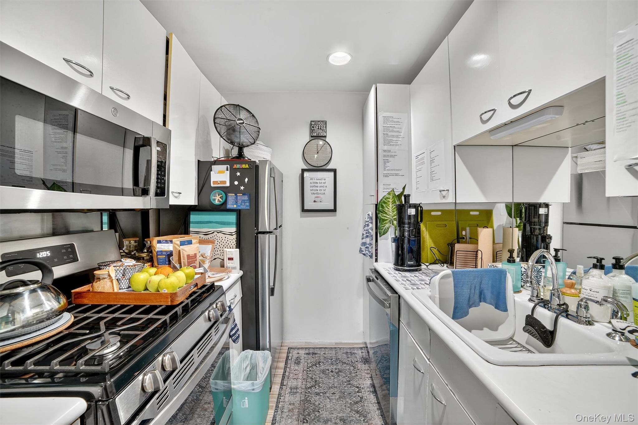 #12 photo, 37 Harbor Lane, New Rochelle , NY 10805