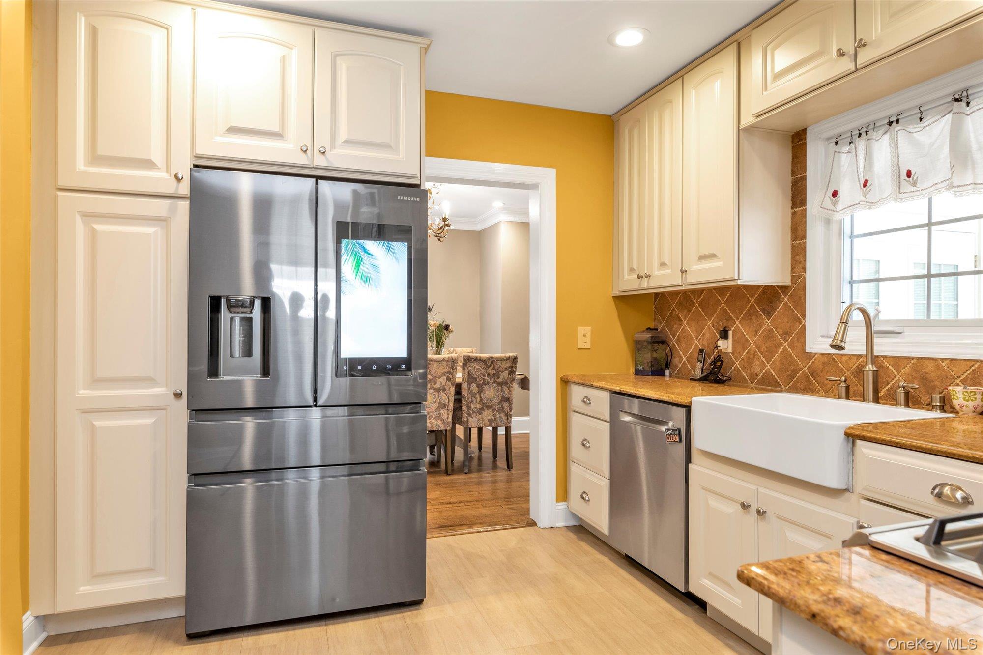 #9 photo, 16 Farnum Street, Lynbrook , NY 11563