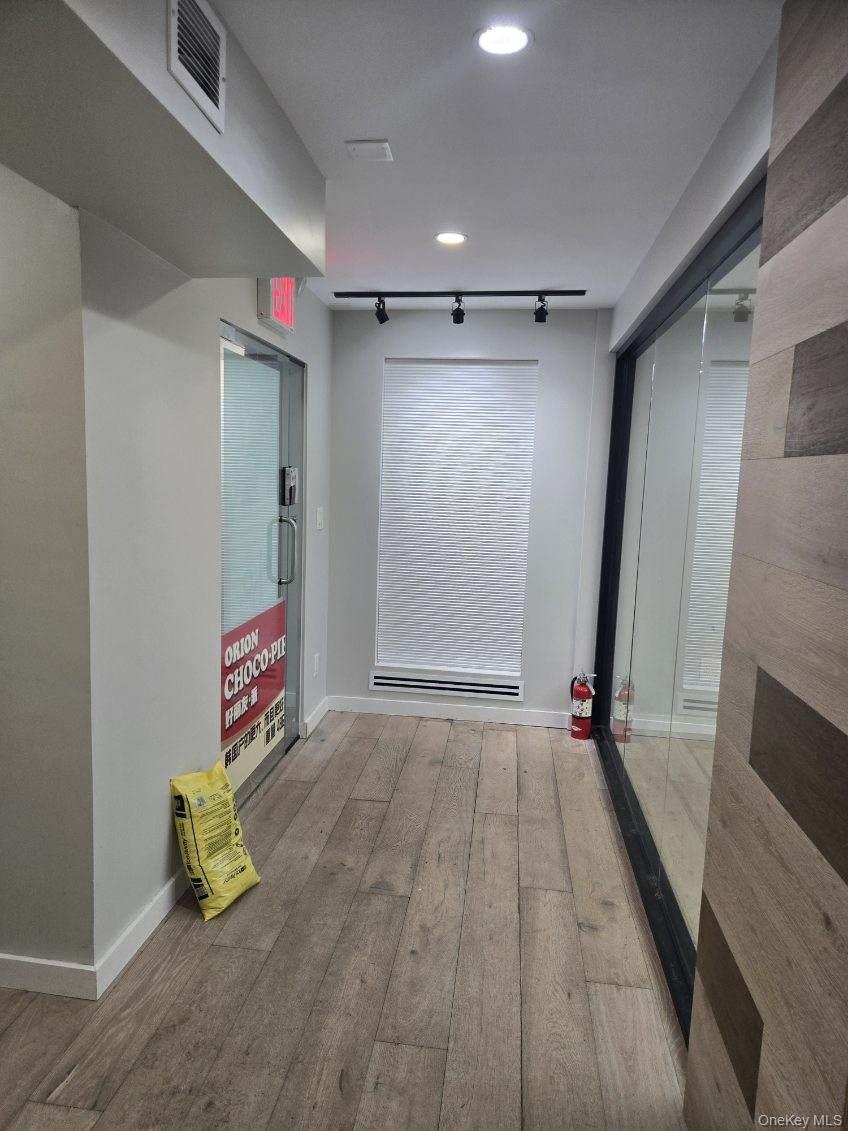 #9 photo, 3412 192nd Street, クイーンズ区 Flushing , NY 11358