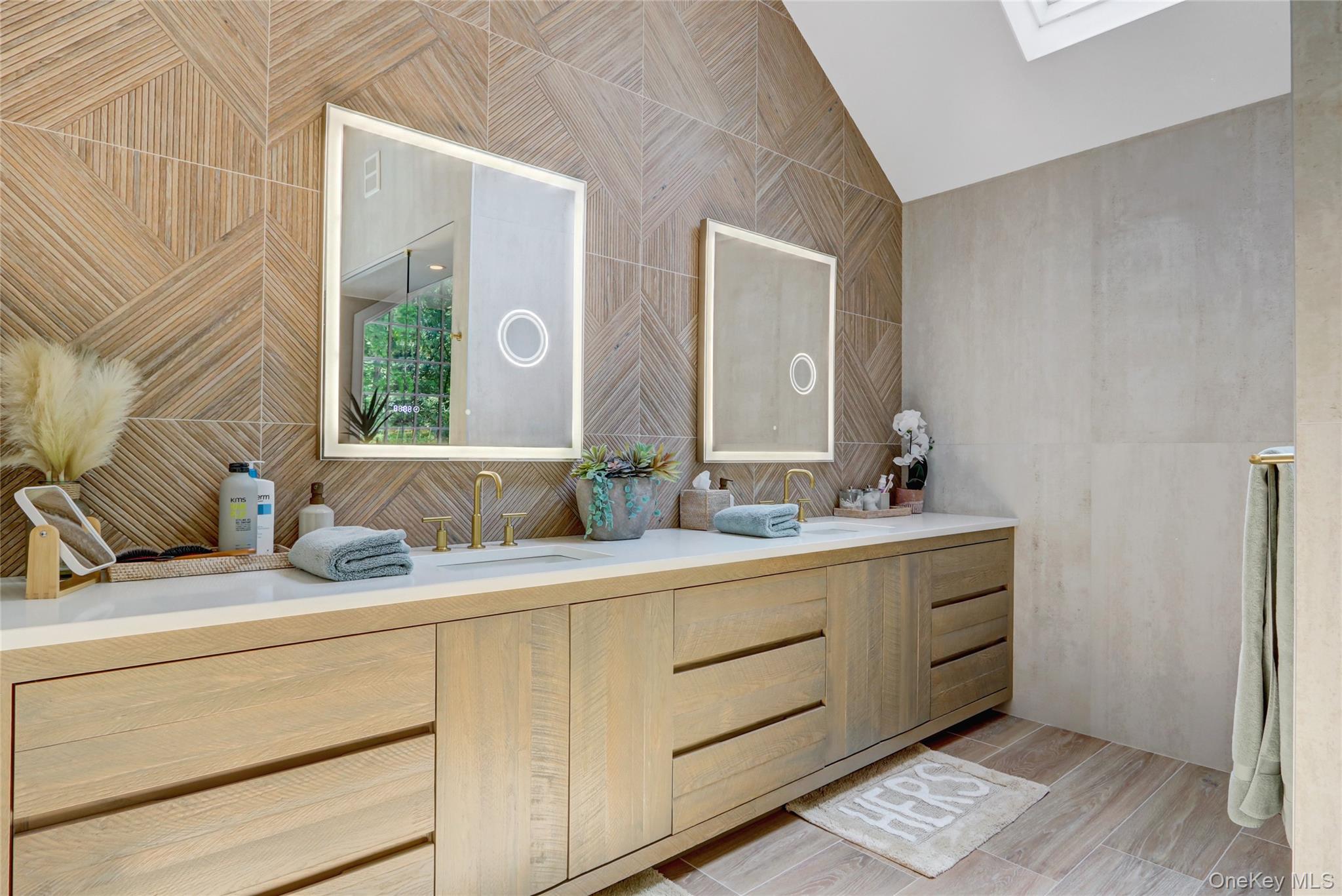 #14 photo, 339 Meadow Lane, Mill Neck , NY 11765