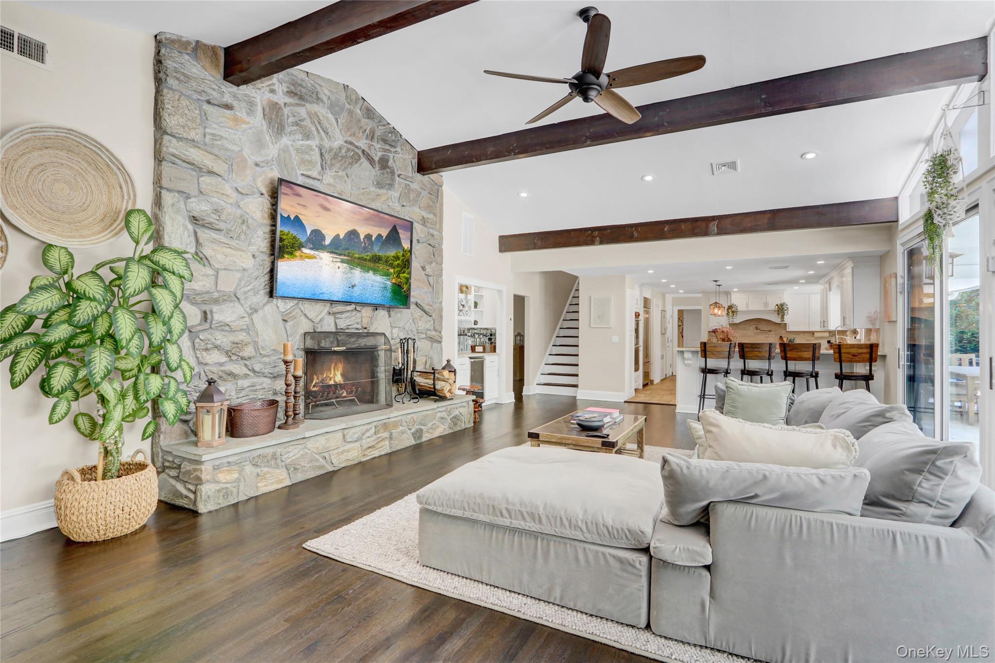 #8 photo, 339 Meadow Lane, Mill Neck , NY 11765