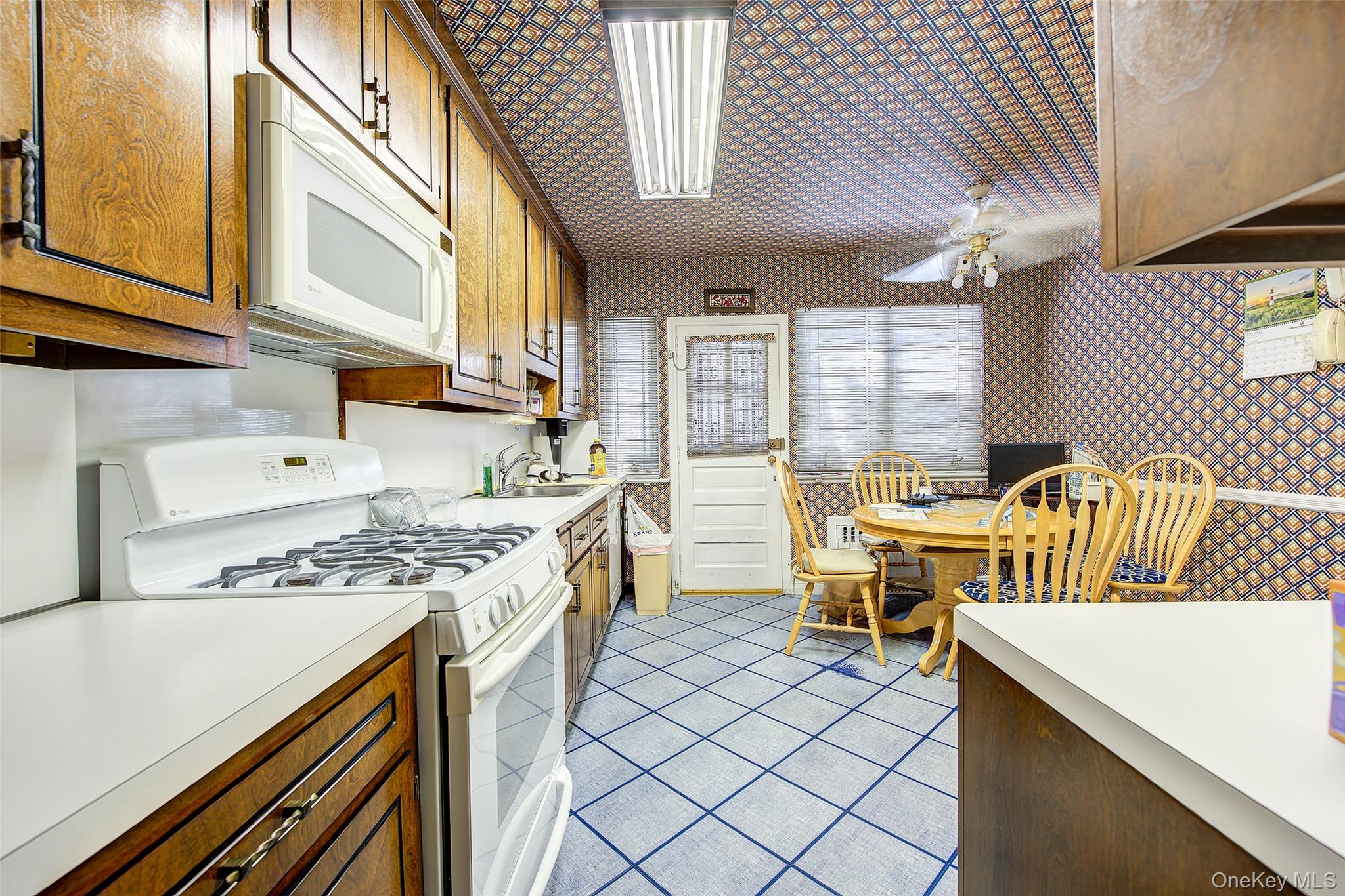 #10 photo, 135-40 78th Road, クイーンズ区 Kew Garden Hills , NY 11367