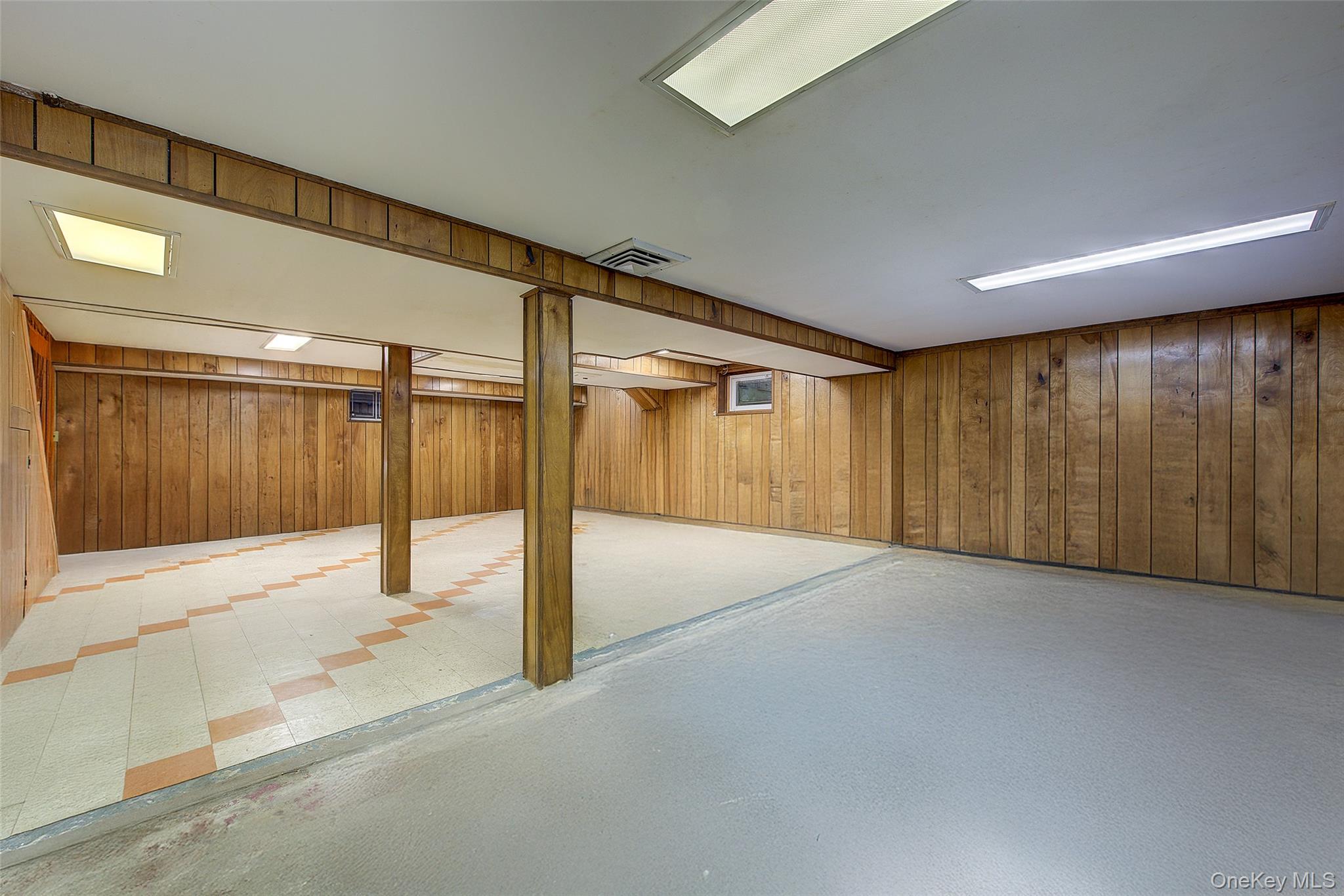 #20 photo, 135-40 78th Road, クイーンズ区 Kew Garden Hills , NY 11367