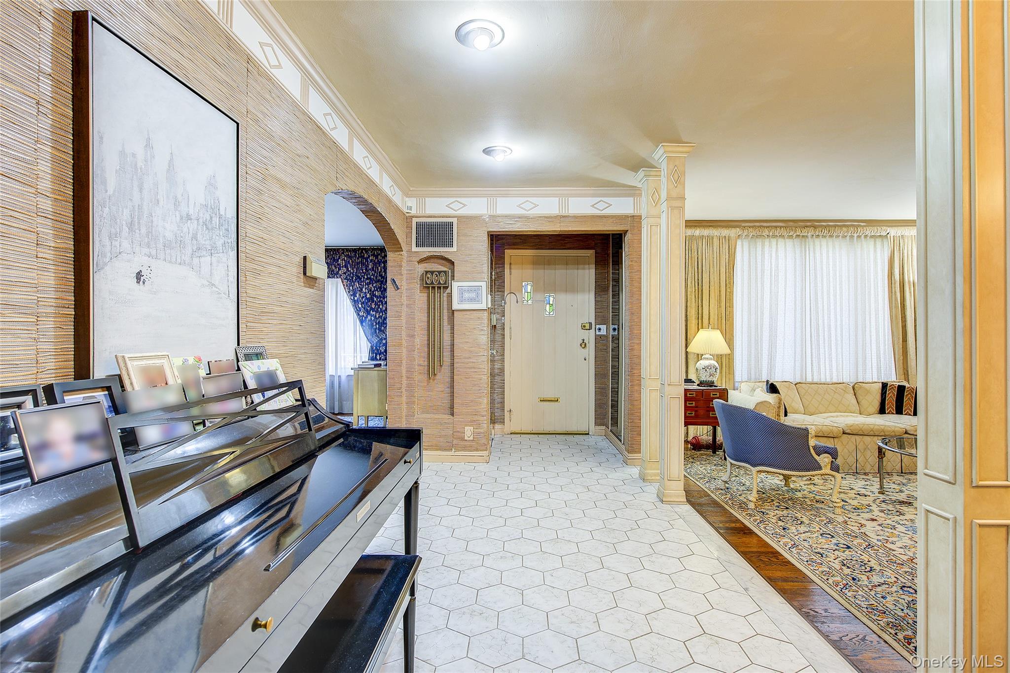 #5 photo, 135-40 78th Road, クイーンズ区 Kew Garden Hills , NY 11367