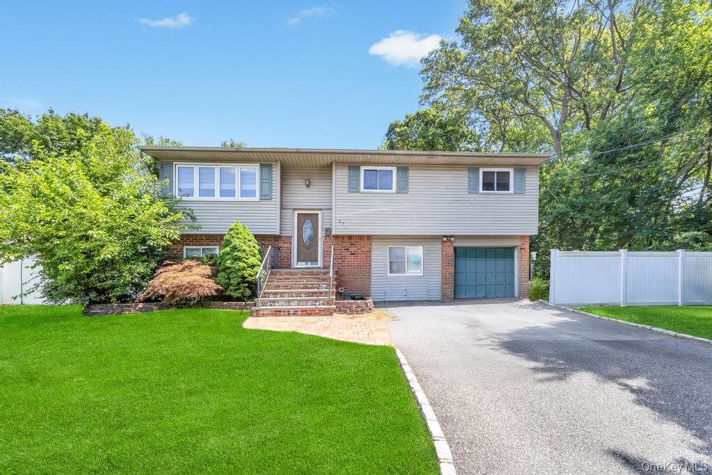 #1 photo, 371 W 20th Street, サフォーク郡 Deer Park , NY 11729