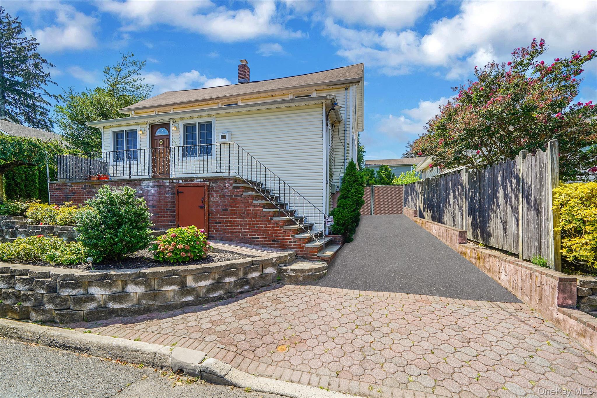 #1 photo, 40 Valentine Avenue, ナッソー郡 Glen Cove , NY 11542