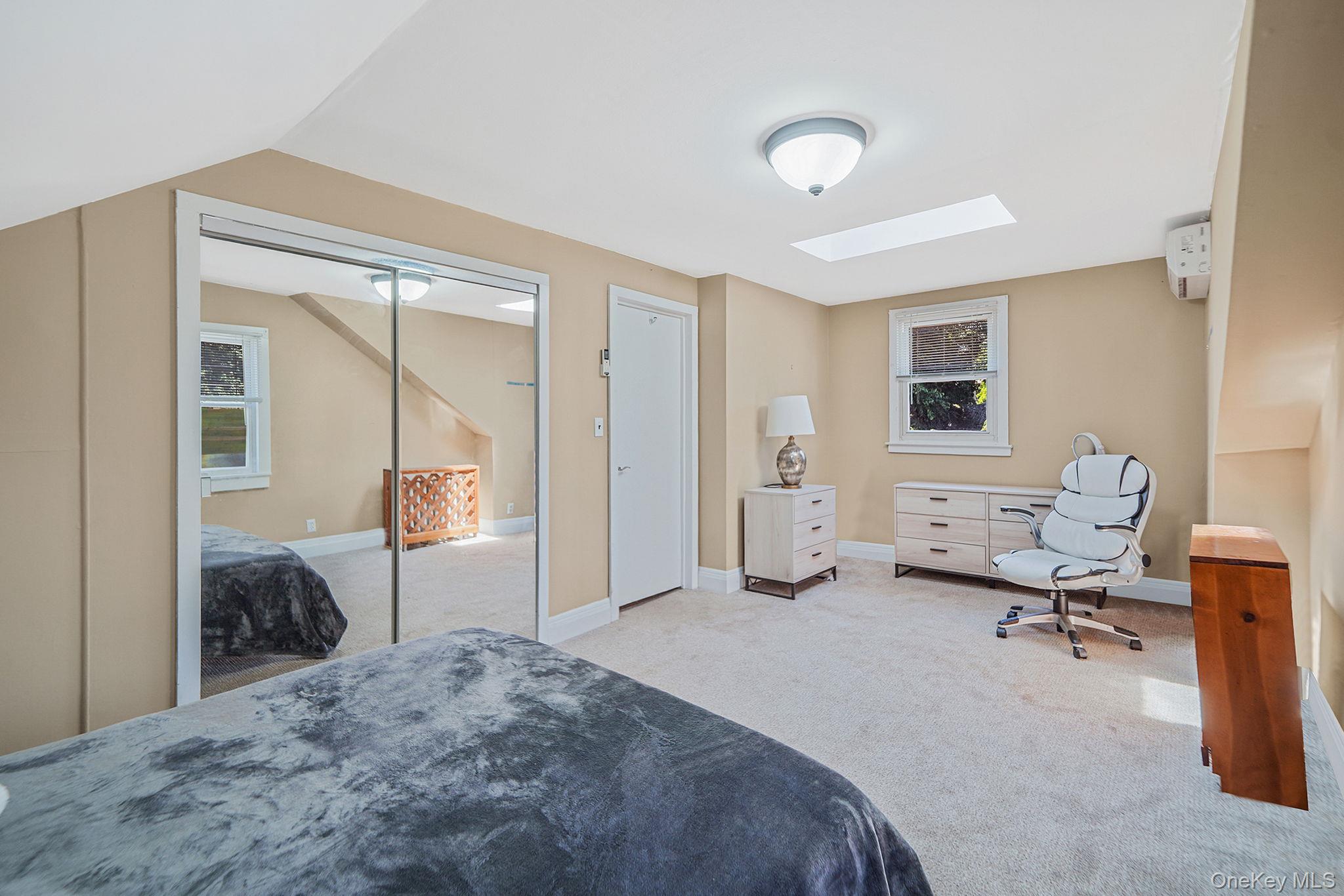 #14 photo, 40 Valentine Avenue, ナッソー郡 Glen Cove , NY 11542