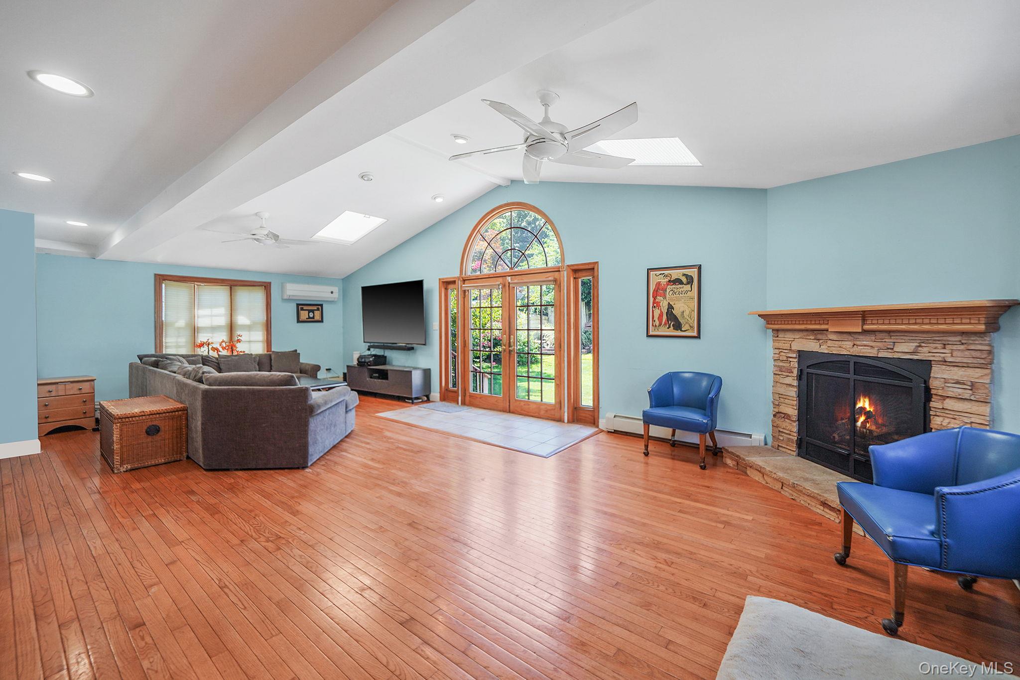 #7 photo, 40 Valentine Avenue, ナッソー郡 Glen Cove , NY 11542