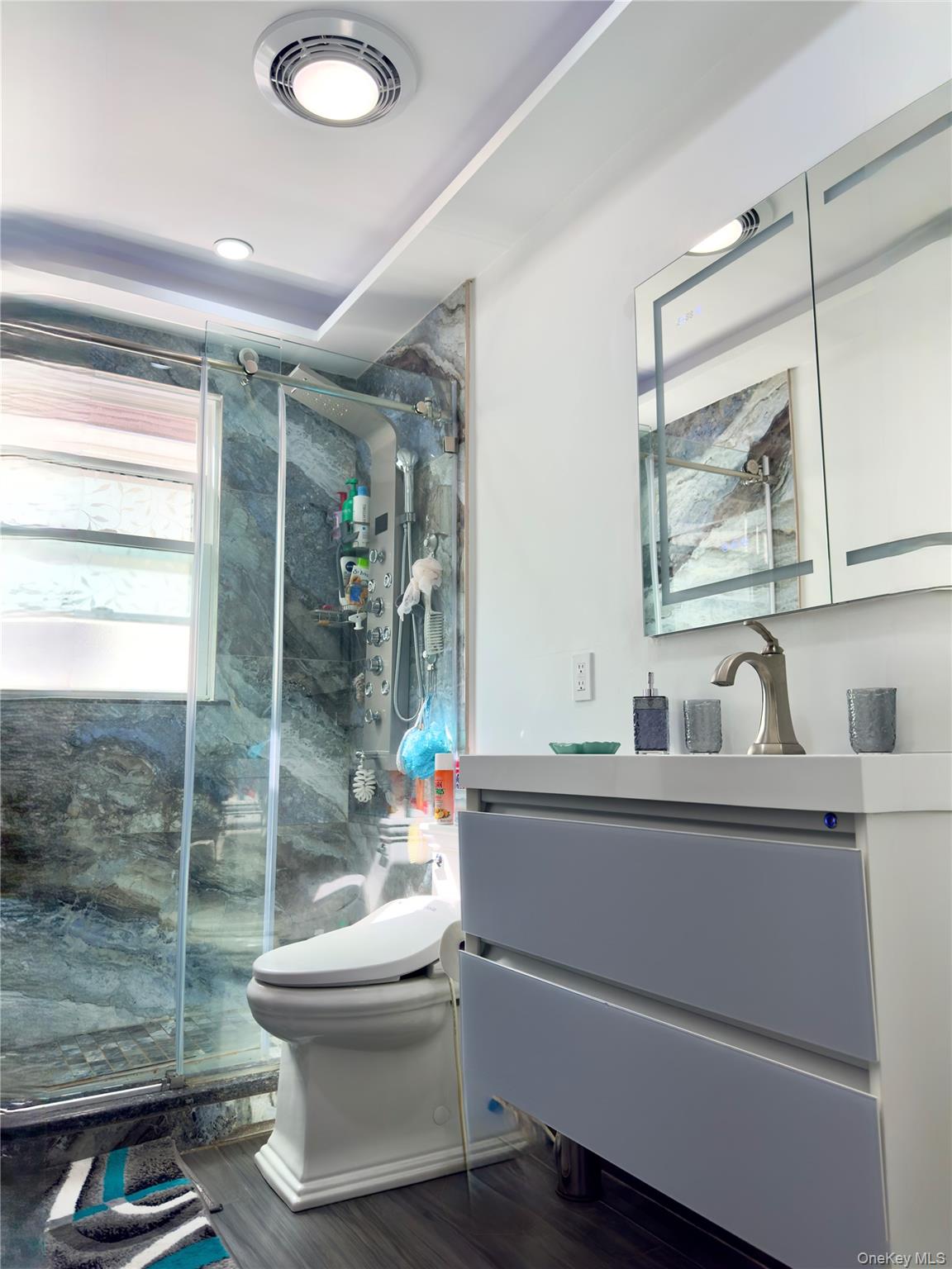 #8 photo, 7842 64th Lane, クイーンズ区 Glendale , NY 11385