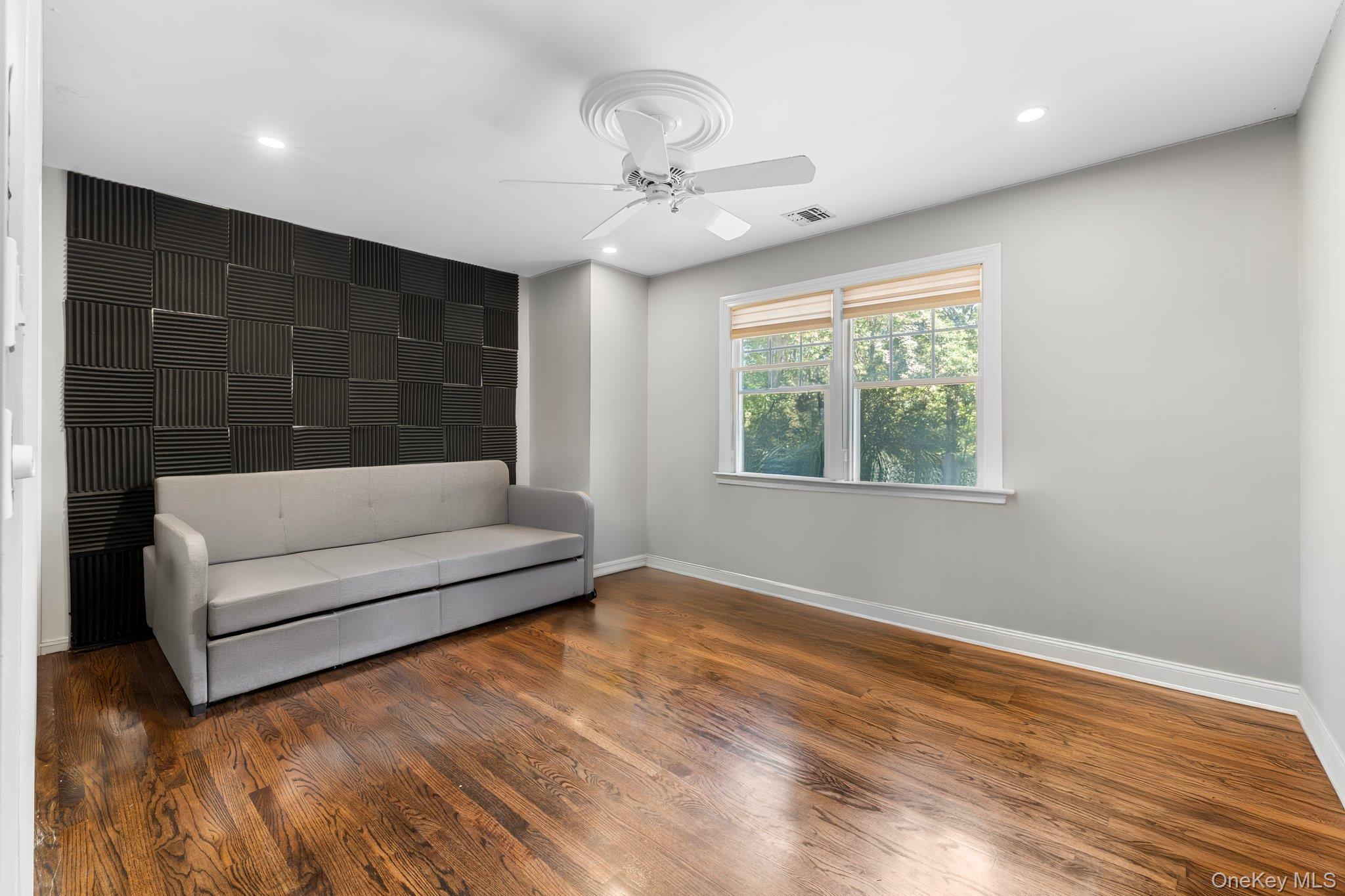 #15 photo, 18 Watercrest Court, サフォーク郡 Head Of The Harbor , NY 11780