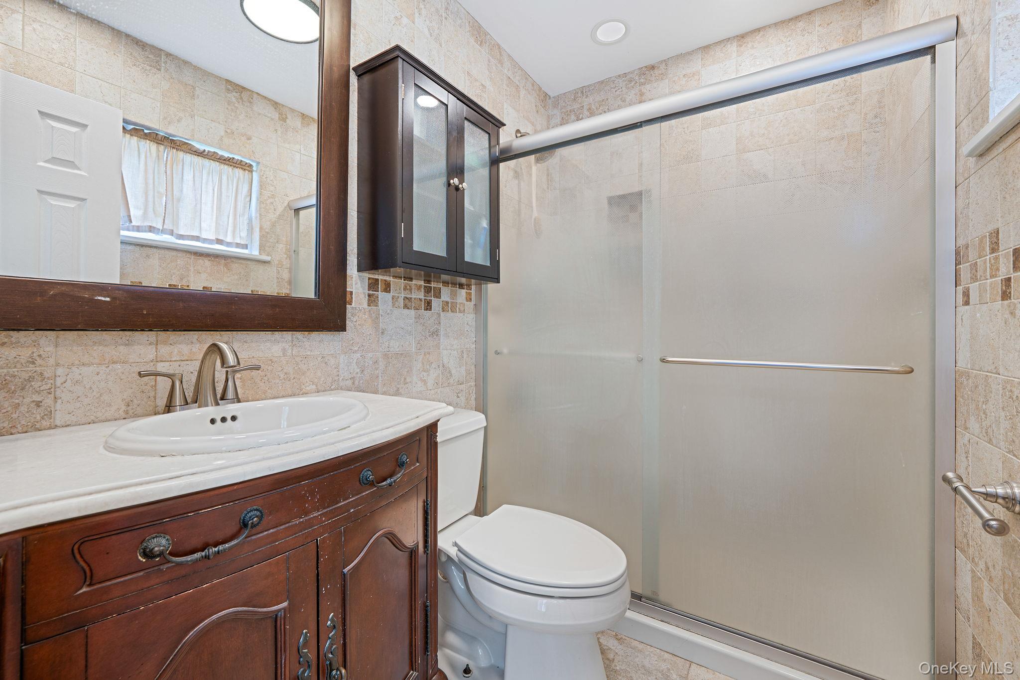 #14 photo, 5 Hastings Drive, サフォーク郡 Ridge , NY 11961