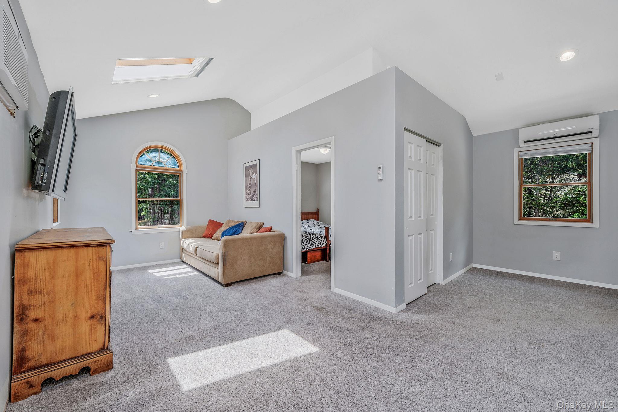 #19 photo, 5 Hastings Drive, サフォーク郡 Ridge , NY 11961