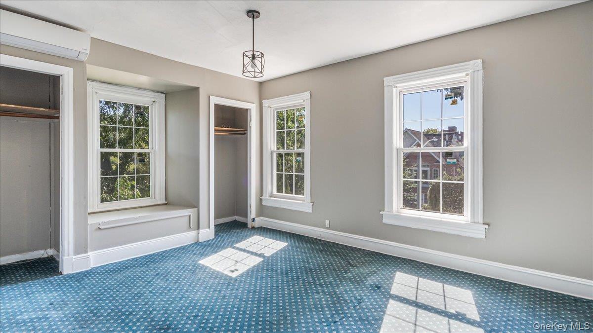 #15 photo, 84-21 120th Street, クイーンズ区 Kew Gardens , NY 11415