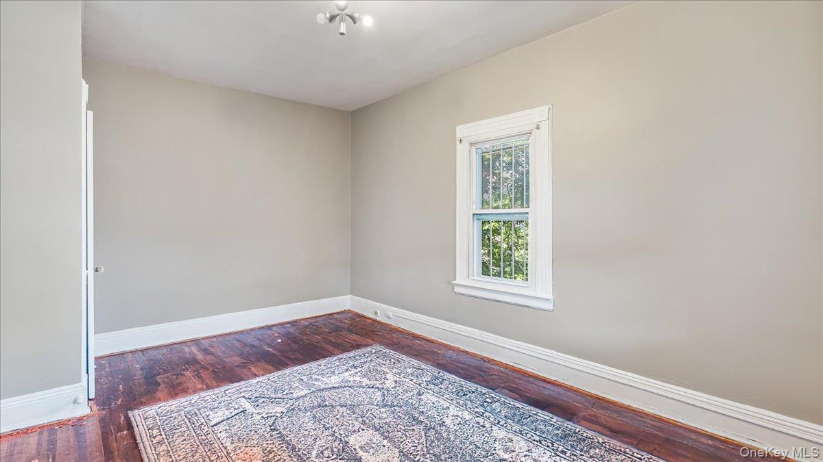 #18 photo, 84-21 120th Street, クイーンズ区 Kew Gardens , NY 11415