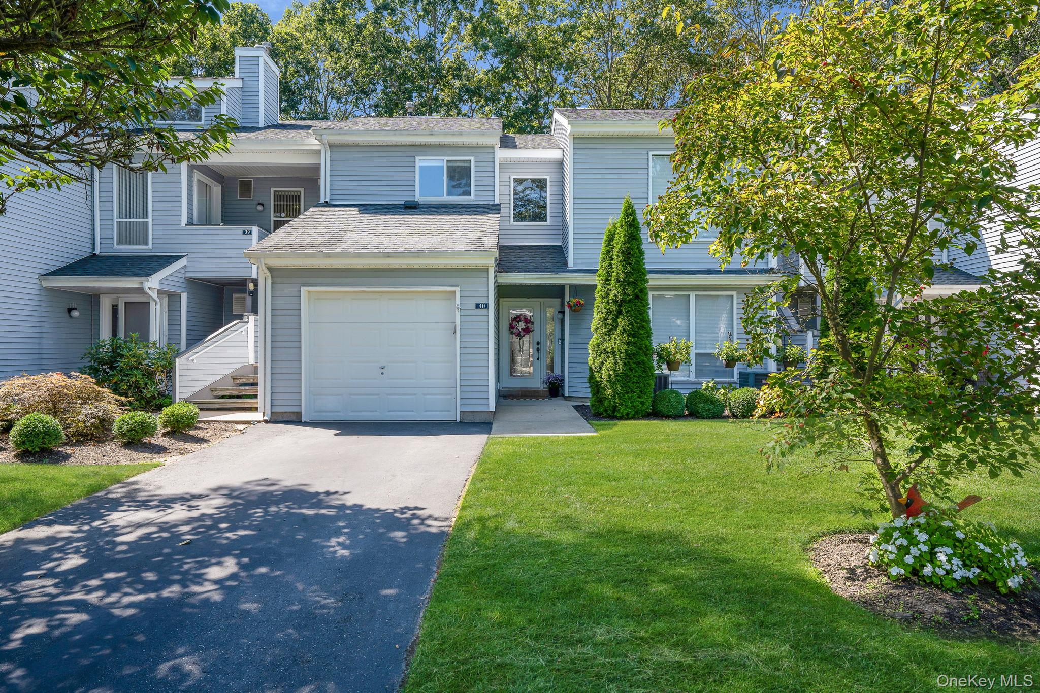 #1 photo, 40 Lakeview Drive, Manorville , NY 11949