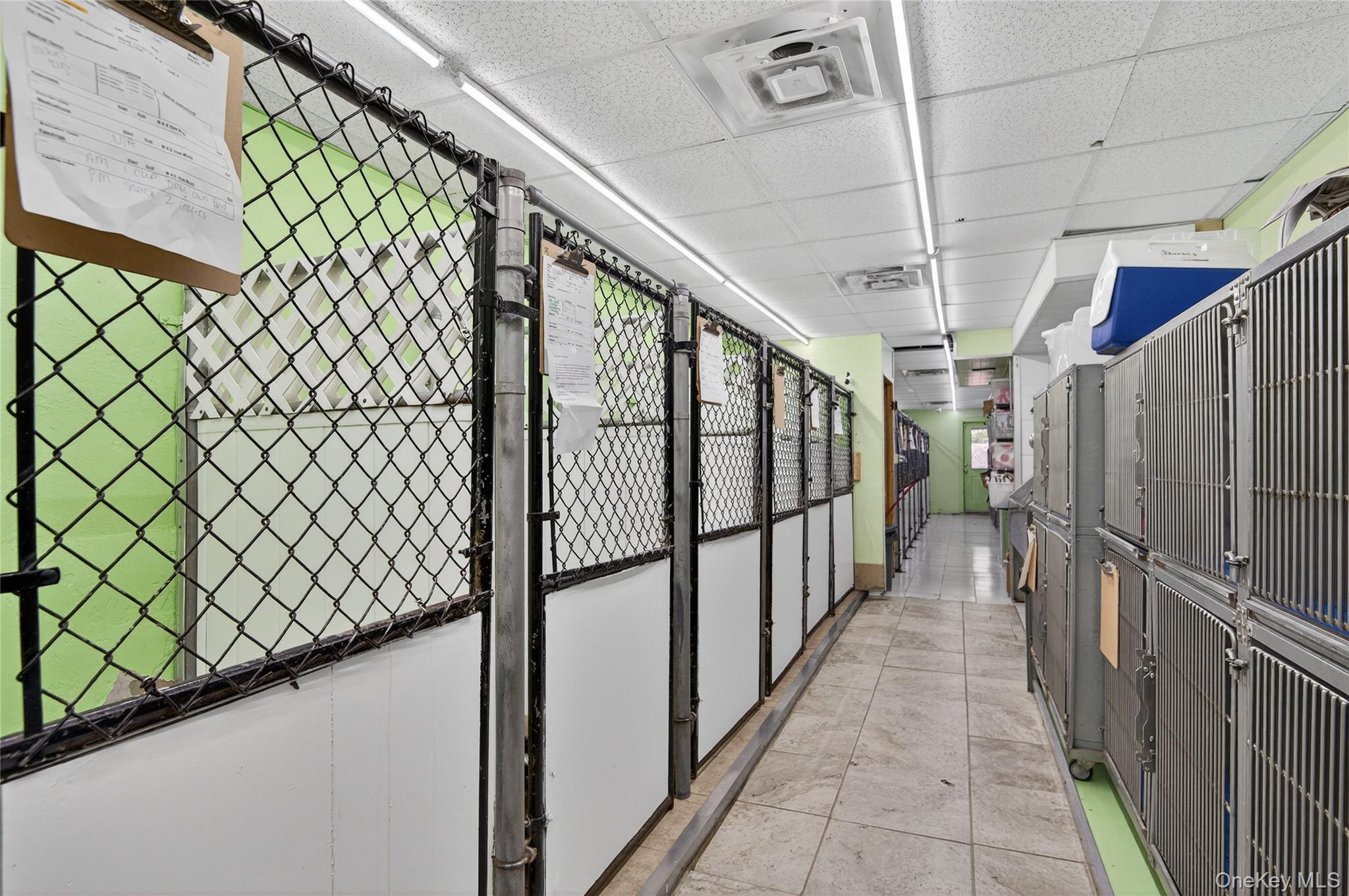 #16 photo, 1 Covert Avenue, ナッソー郡 Floral Park , NY 11001