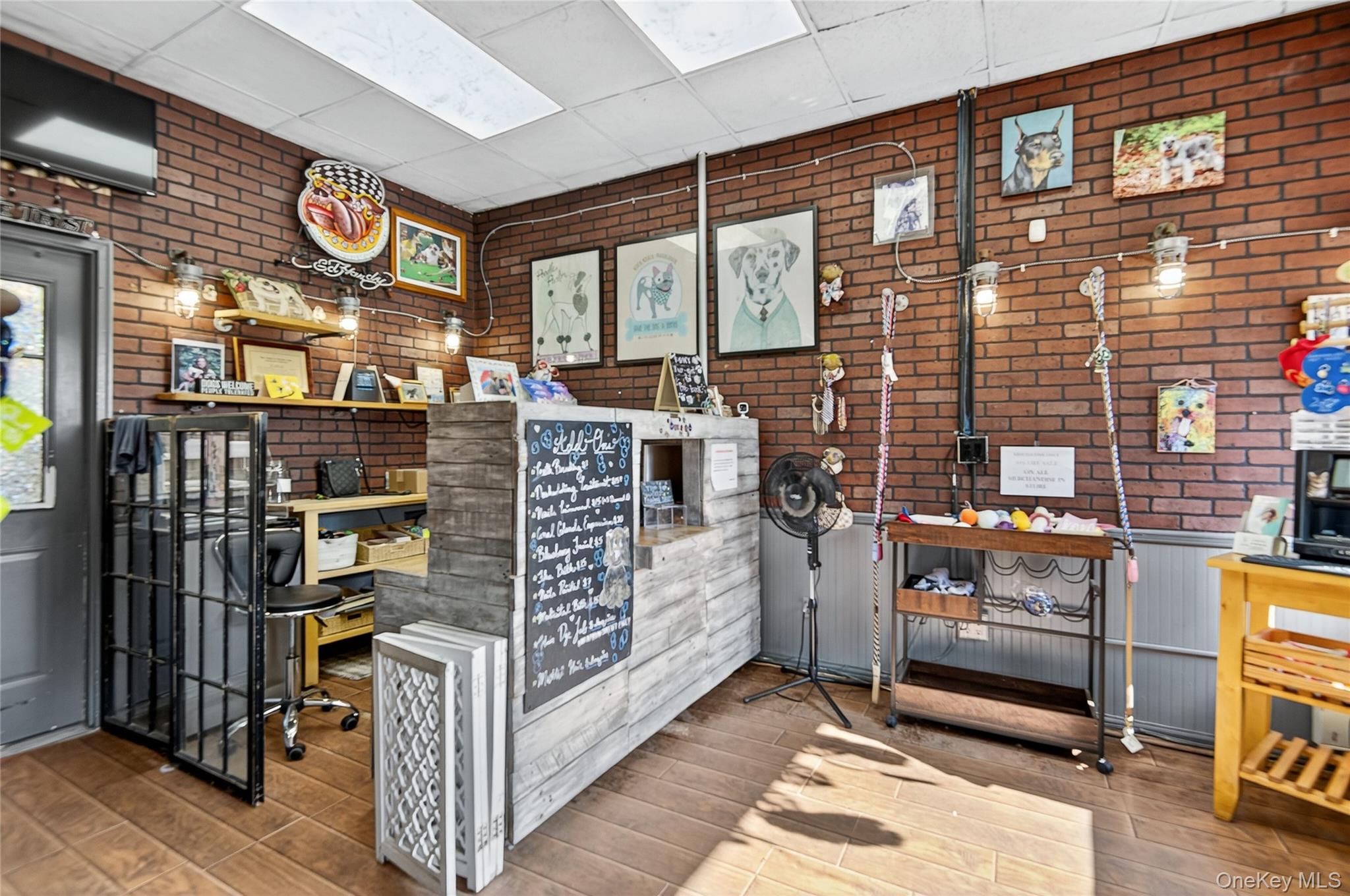 #4 photo, 1 Covert Avenue, ナッソー郡 Floral Park , NY 11001