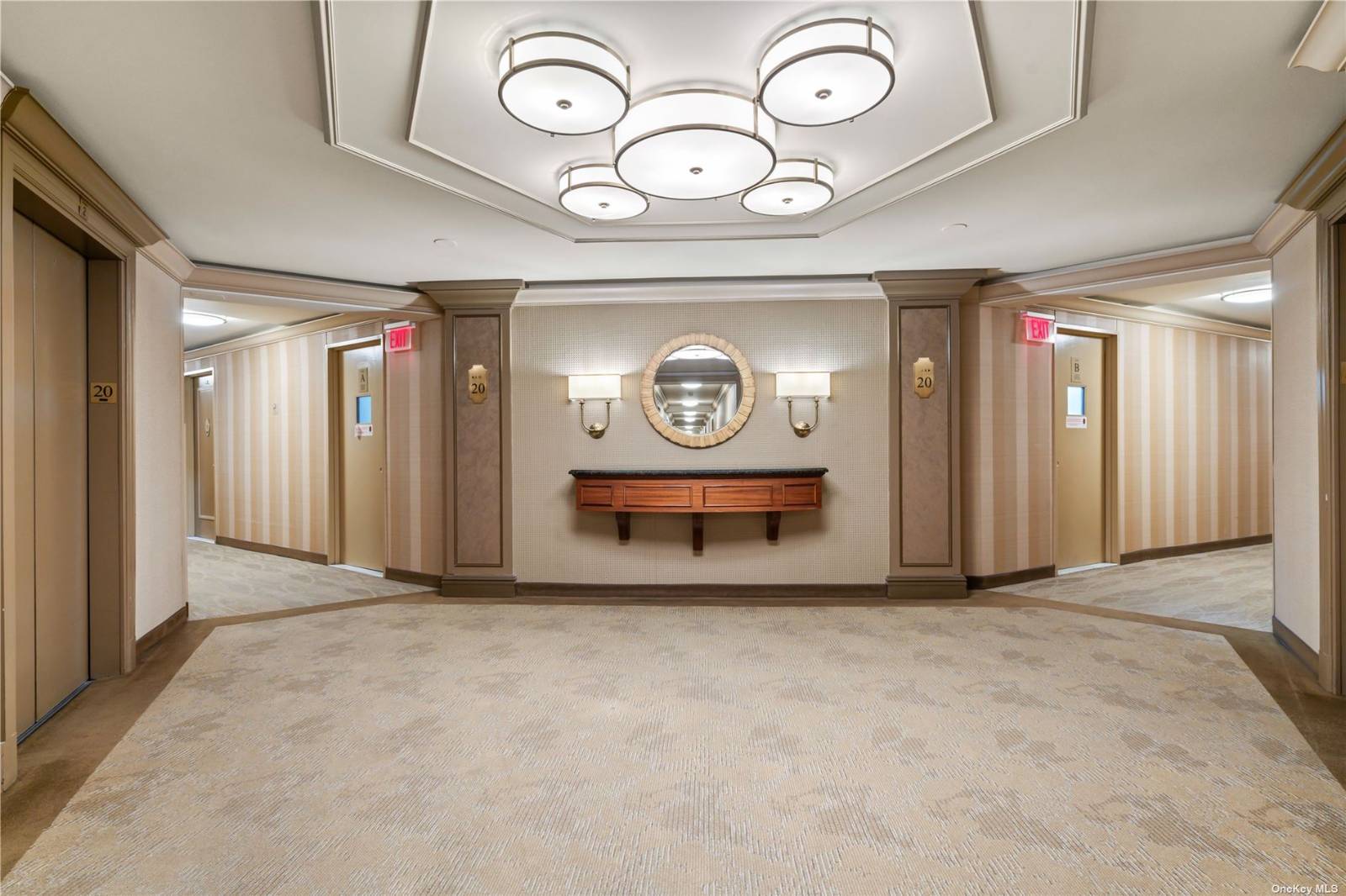 #10 photo, 1 Bay Club Dr, クイーンズ区 Bayside , NY 11360