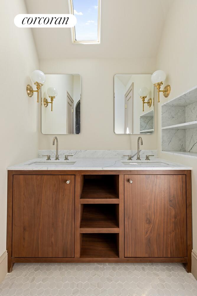 #19 photo, 320 E 18TH Street, Ditmas Park , NY 11226