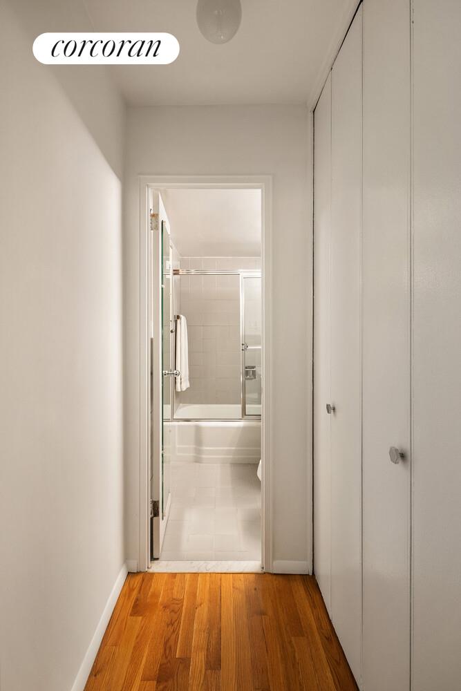 #10 photo, 130 E 18TH Street, マンハッタン Gramercy Park , NY 10003