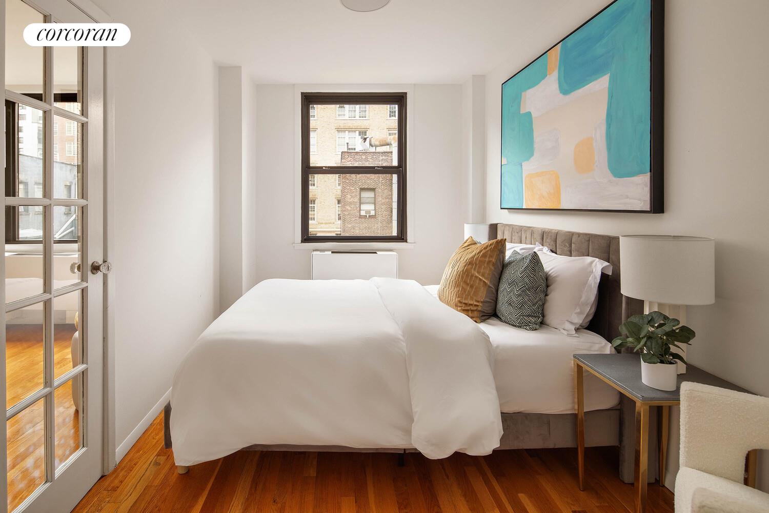 #8 photo, 130 E 18TH Street, マンハッタン Gramercy Park , NY 10003