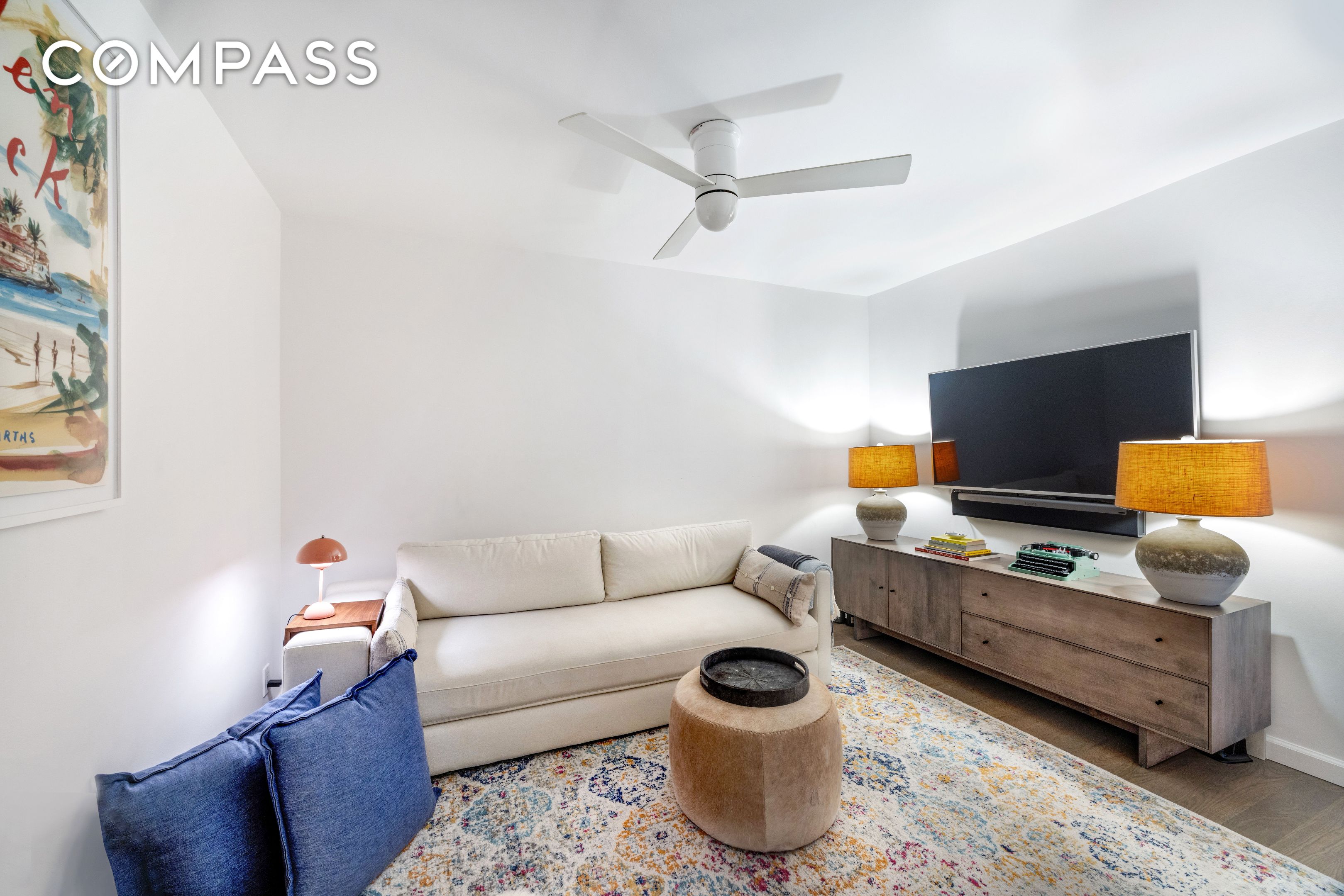 #7 photo, 356 Broadway, TriBeCa , NY 10013