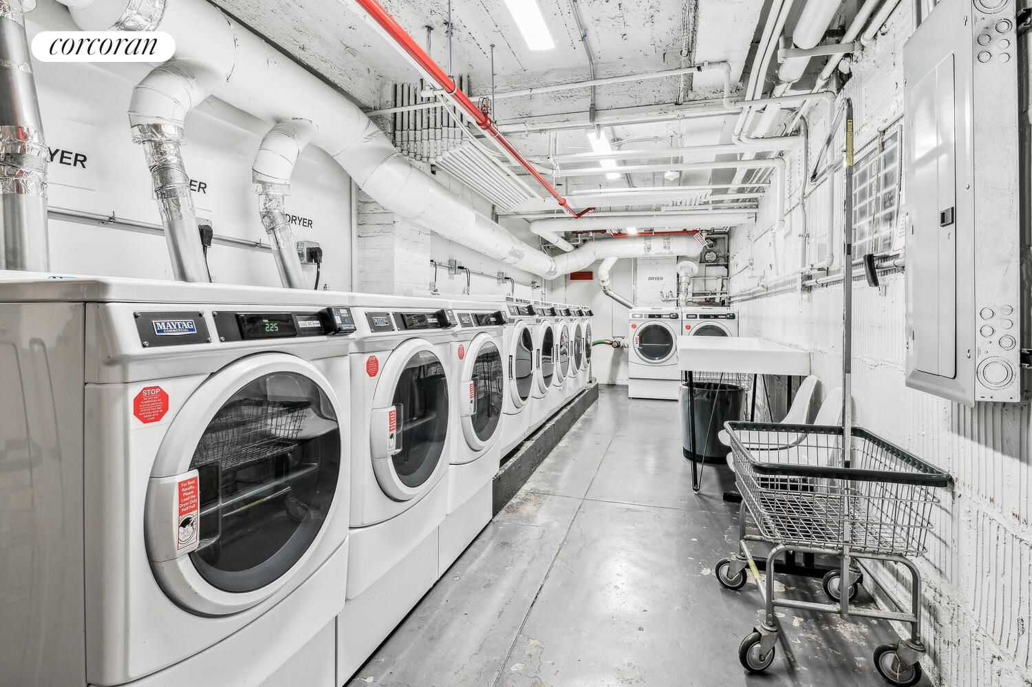 #8 photo, 211 E 35TH Street, マンハッタン Murray Hill , NY 10016