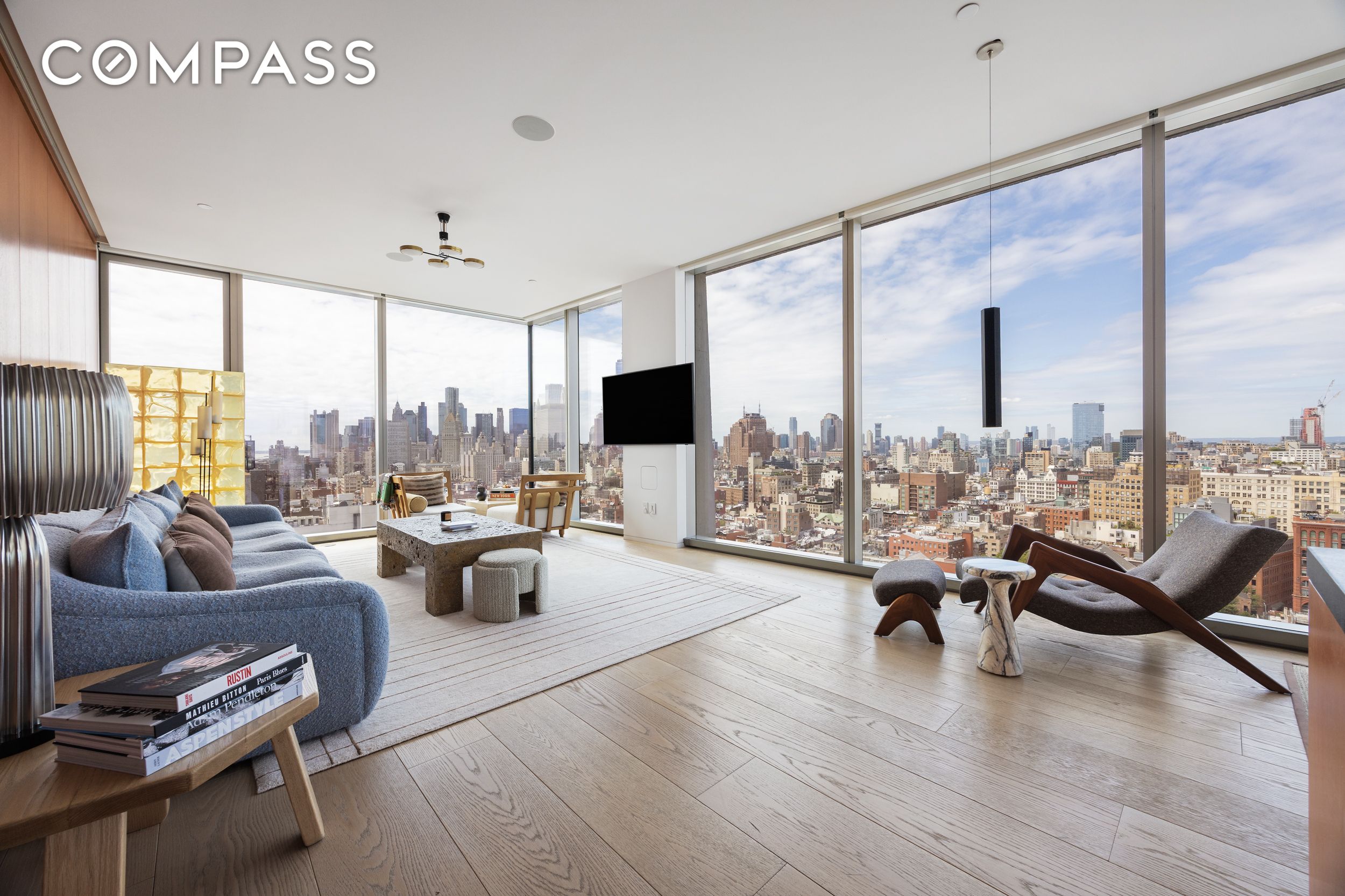 #1 photo, 215 Chrystie Street, マンハッタン Lower East Side , NY 10002