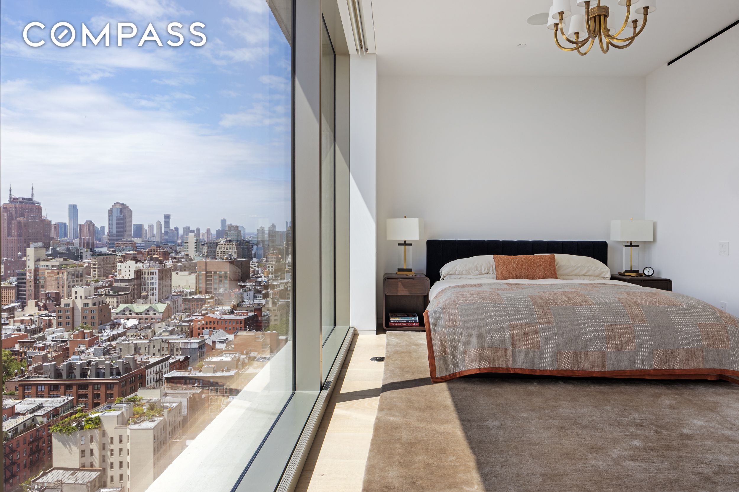 #17 photo, 215 Chrystie Street, マンハッタン Lower East Side , NY 10002