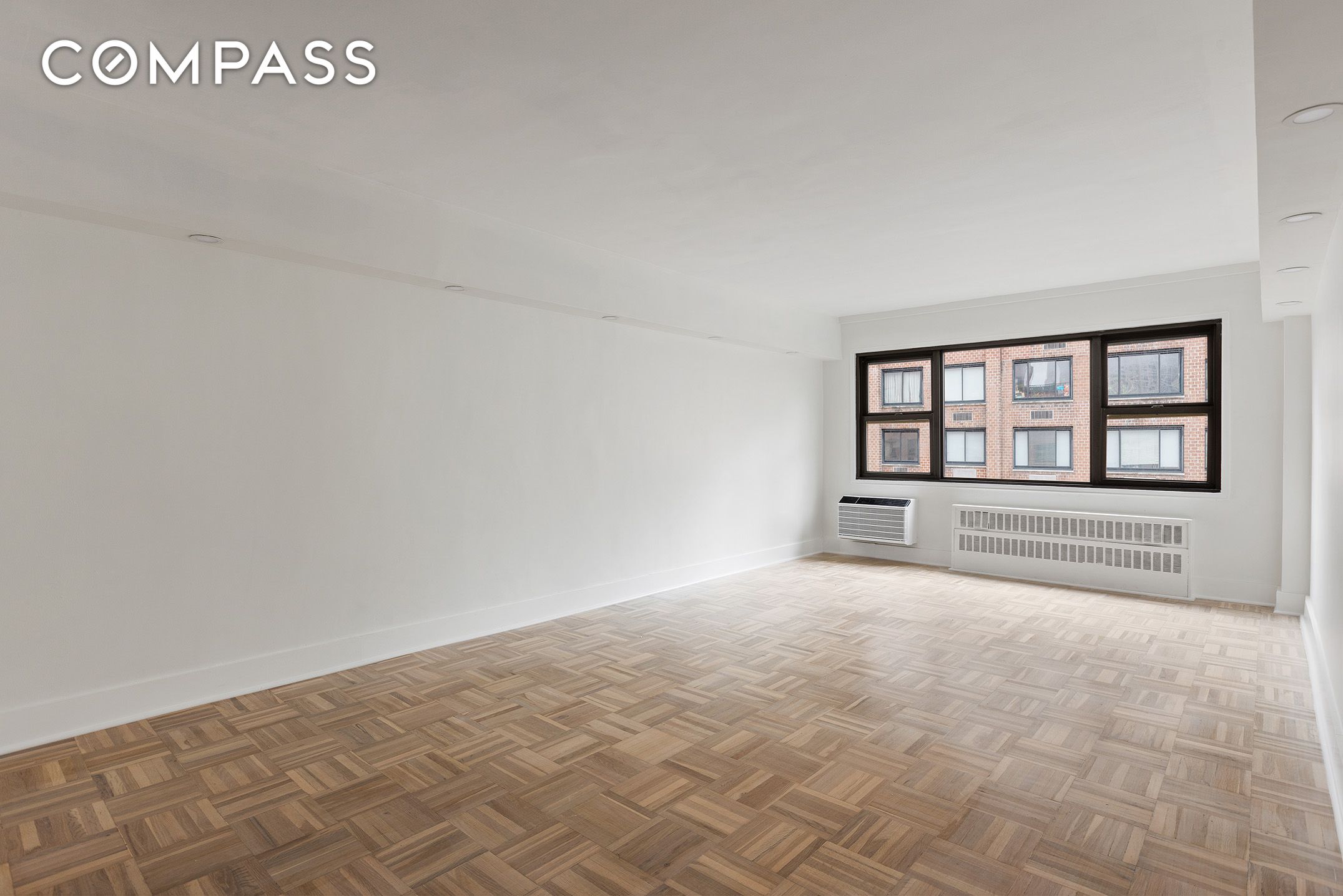 #3 photo, 335 E 51st Street, Midtown East , NY 10022