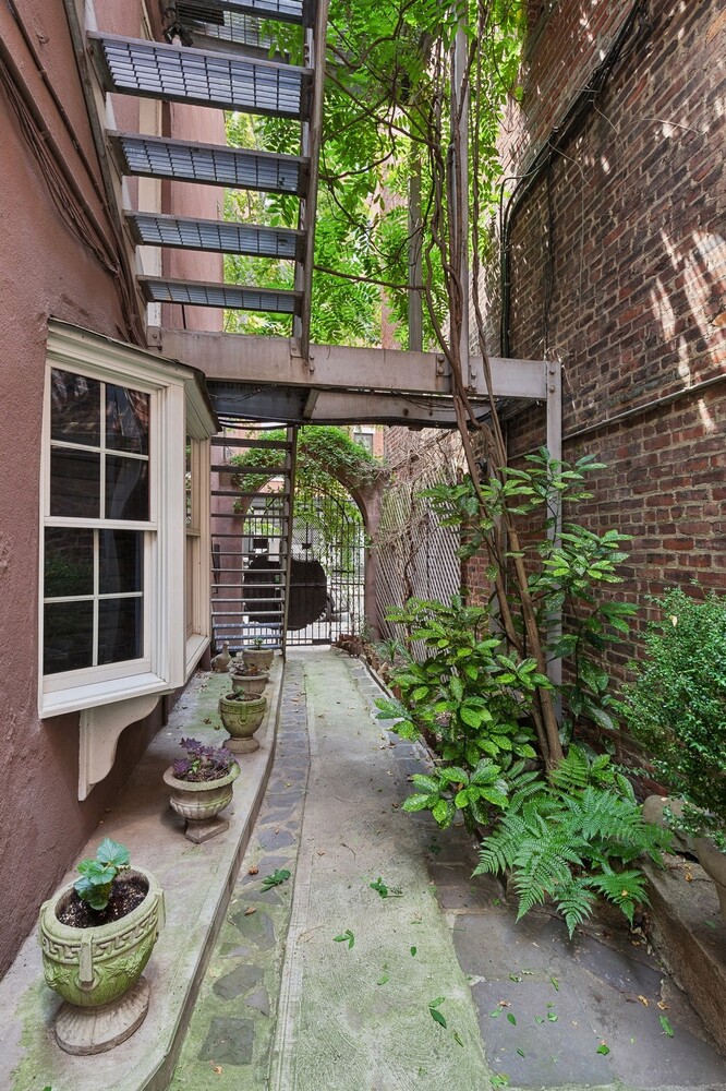 #13 photo, 36 BETHUNE Street, マンハッタン West Village , NY 10014