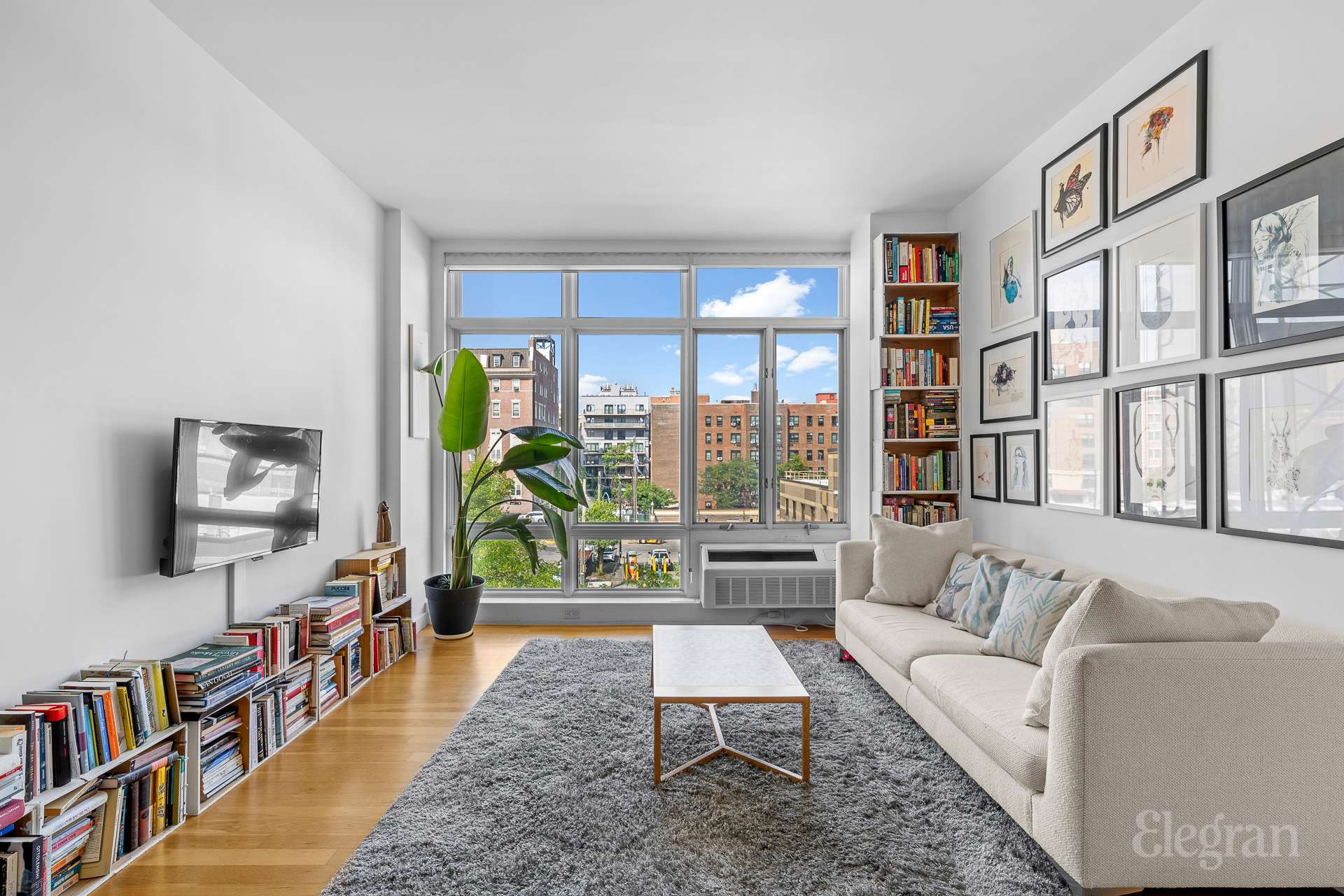 #1 photo, 342 E 110th Street, マンハッタン East Harlem , NY 10029