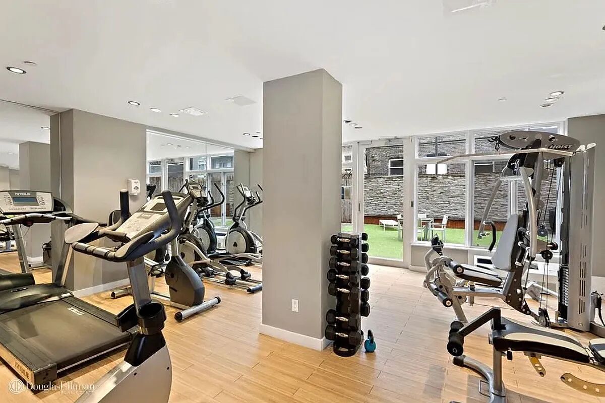 #8 photo, 342 E 110th Street, マンハッタン East Harlem , NY 10029